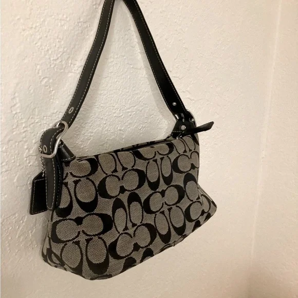 Coach canvas shoulder bag - Picture 3 of 5